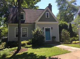 2417 S Inge St, Arlington, VA 22202