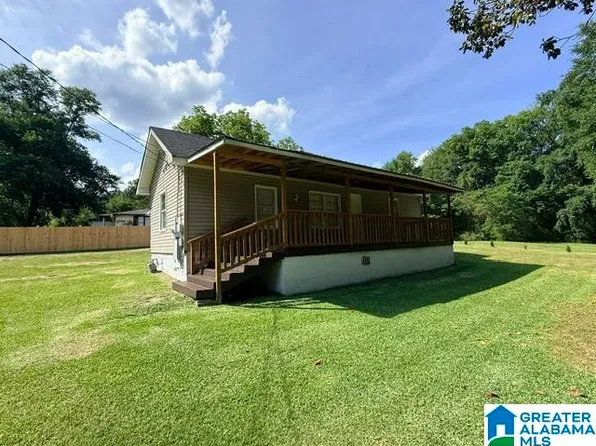 5401 Mimosa St, Gardendale, AL 35071