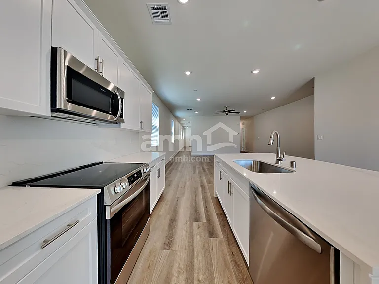 529 Silverbell Falls Pl — Photo 4