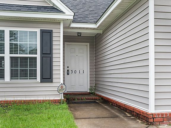 2nd image of 3011 Thornberry Dr