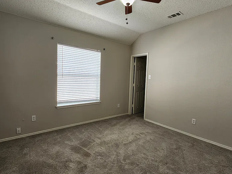 3408 Mosswood Dr — Photo 24