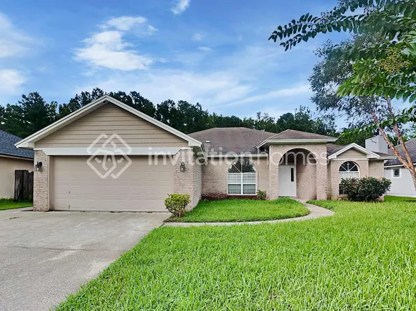 523 Charles Pinckney St, Orange Park, FL 32073