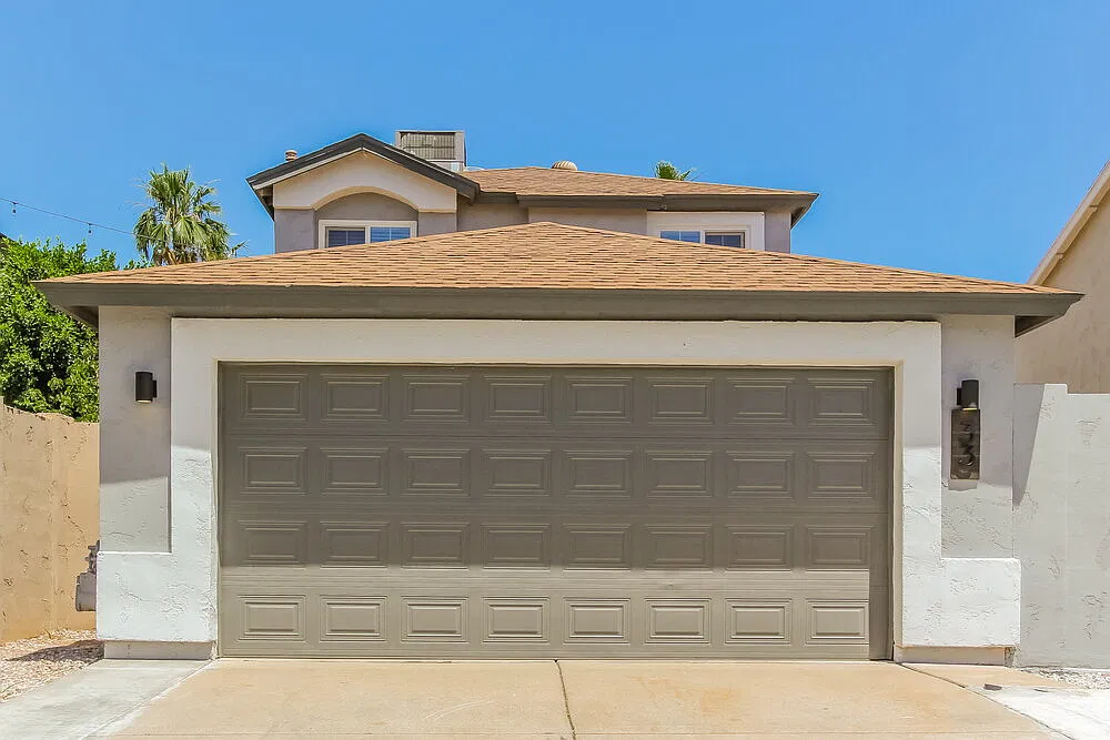 3 bed, 2.0 bath, 1508 sqft, $2,530 — Photo 1