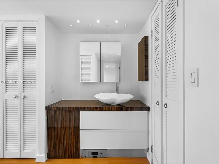 11 Island Ave #610 — Photo 36