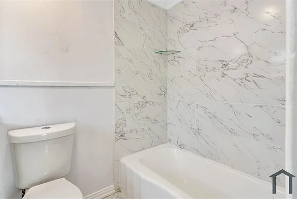 305 N Robinson St #C — Photo 25