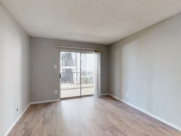 Addison Apartments at the Park — Photo 279