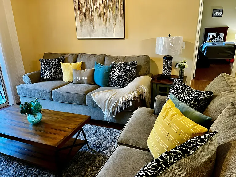 Tuscana Ln — Photo 17
