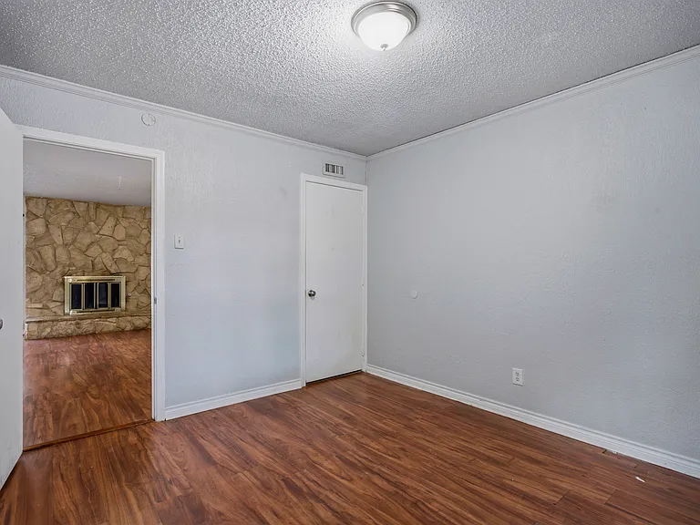1518 Camelia Dr — Photo 12