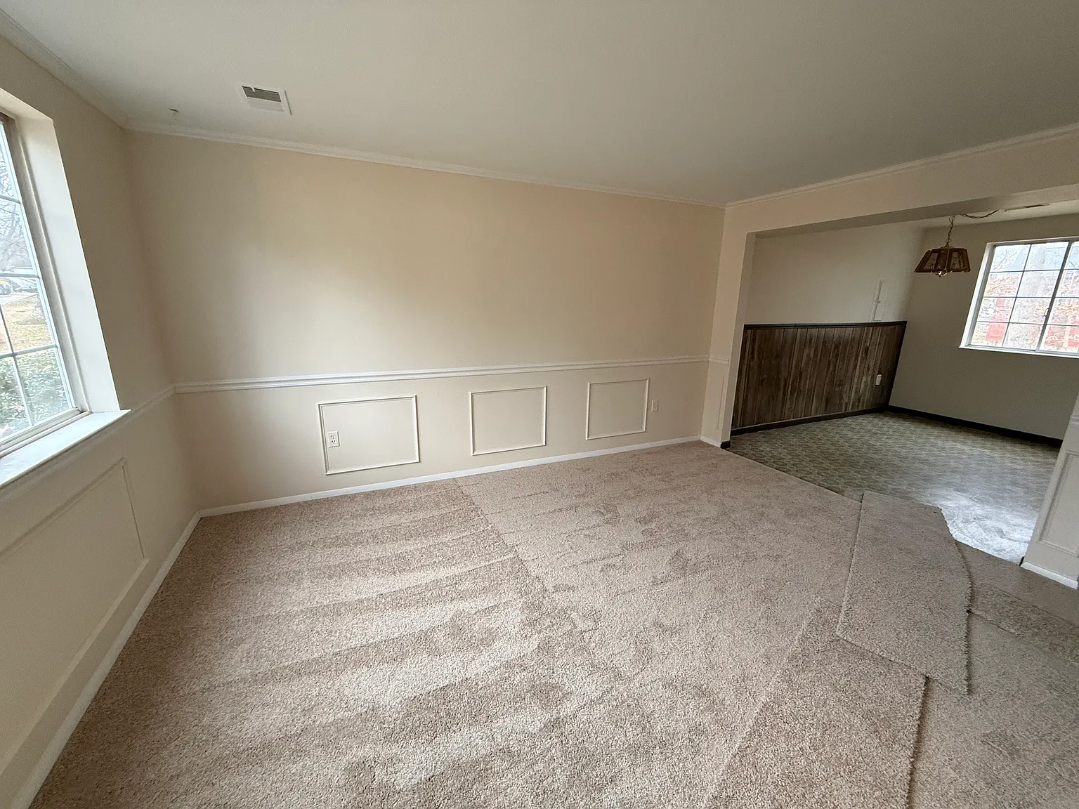 5 bed, 2.5 bath, 1944 sqft, $3,250 — Photo 2