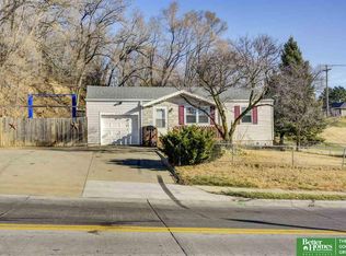 5709 N 42nd St, Omaha, NE 68111