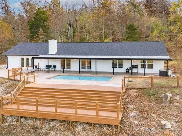 10729 Anzac Dr, Lowell, AR 72745