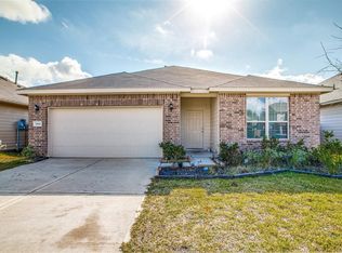 1902 Hidden Cedar Dr, Conroe, TX 77301