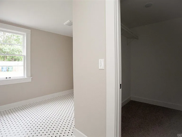 1510 Park Ln — Photo 16
