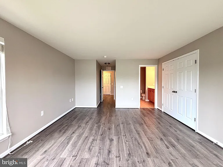 43487 Town Gate Sq — Photo 43
