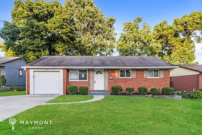 3 bed, 1.5 bath, 1654 sqft, $2,195 — Photo 1