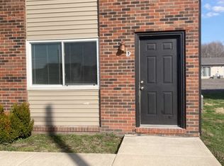 308 Biggs Dr #D, Belleville, IL 62221