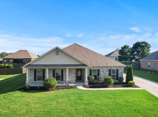 220 Dinner Tree Sq, Huntsville, AL 35811