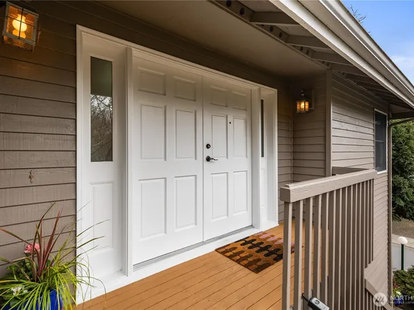 615 Elm Place, Edmonds, WA 98020