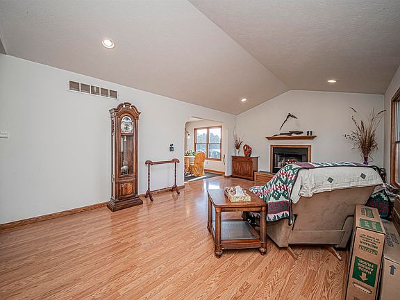 4th image of 3257 Union Rd