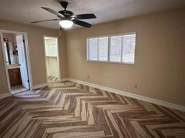 102 Winding Ridge Dr — Photo 4