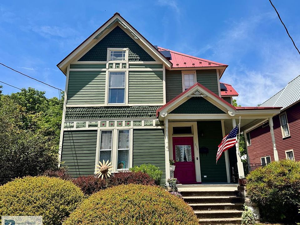 1st image of 830 Green St