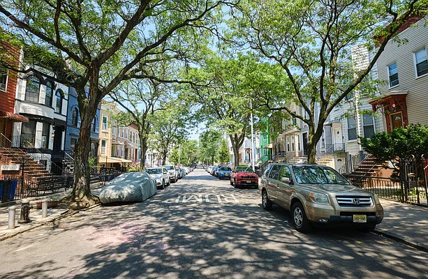 Sold by Keller Williams Realty Landmark II | media 24