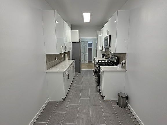5th image of 4342 45th St APT 1G