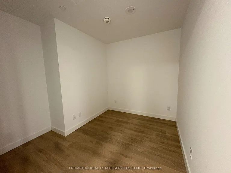 75 Billes Hts #540 — Photo 5