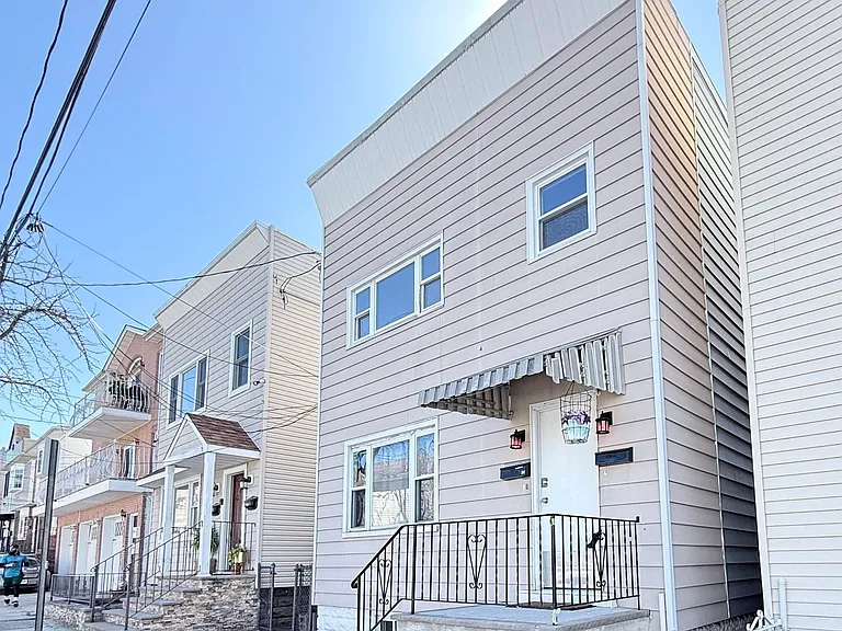 335 Lembeck Ave #2 — Photo 9
