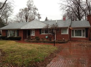 2929 Flossmoor Rd, Flossmoor, IL 60422