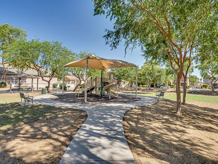 50-web-or-mls-Done Exterior-45_08052024