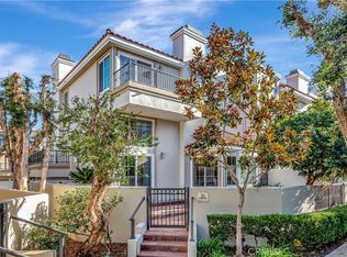 19585 Oakdale Ln, Huntington Beach, CA 92648