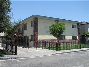 1st image of 3349 Norton Ave APT 3