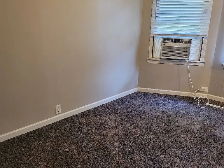 N 3rd Duplex — Photo 6