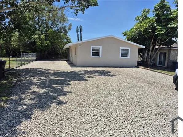 1956 S Pine Dr, Fort Myers, FL 33907