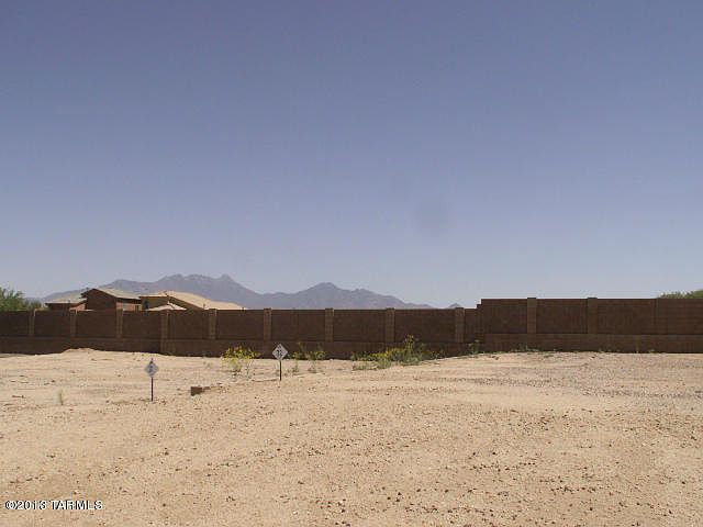 1st image of 151 E Calle Del Capullo