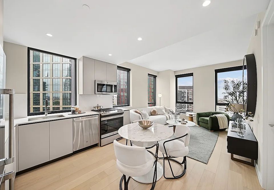 1st image of 567 Fulton St #19E