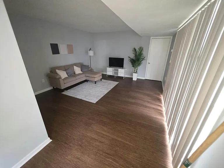 225 W McDowell Rd #BH-K2 — Photo 2