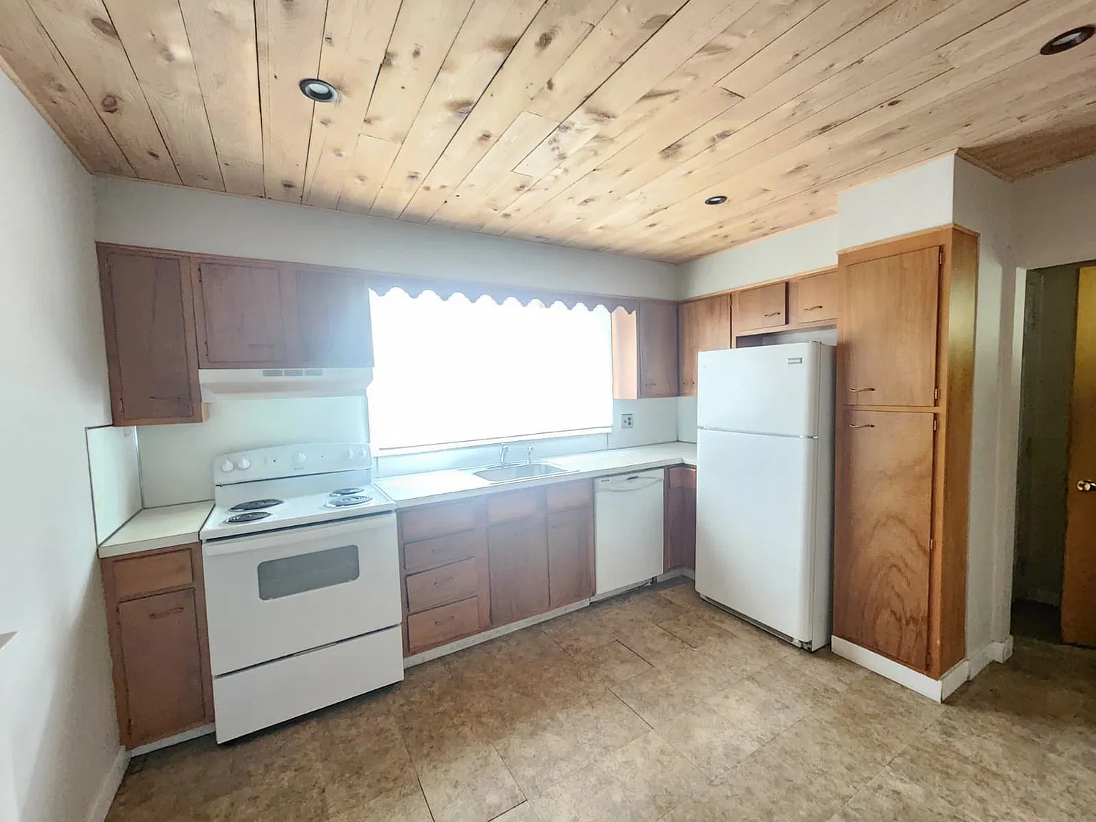 2 bed, $1,190 — Photo 1