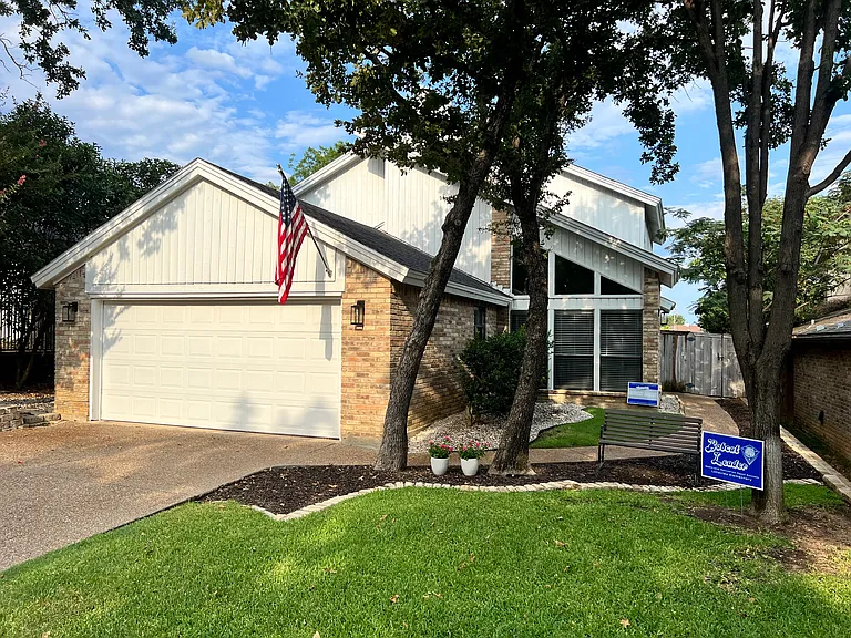 Summit Cv — Photo 1