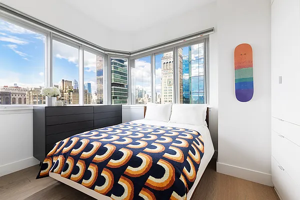 Sold by Compass | media 7