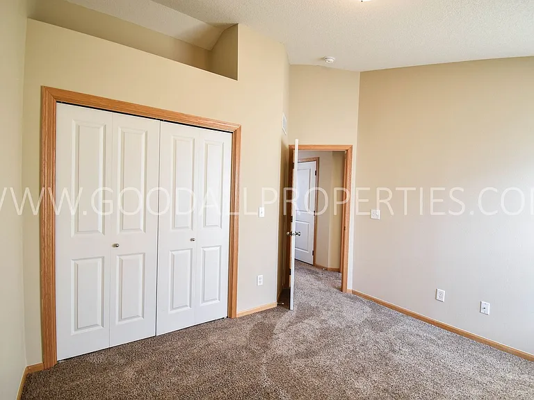 15211 Greenbelt Dr — Photo 10