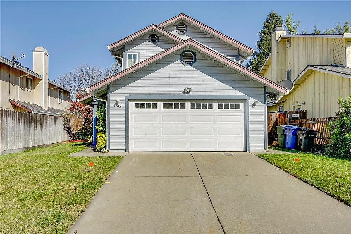 8322 Benjamin Dr photo 1