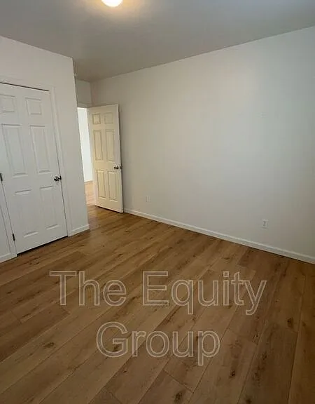 322 S Crespi Ave — Photo 9