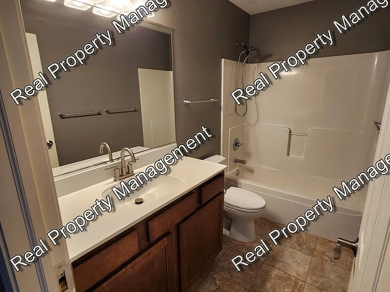 9405 W 142nd Pl — Photo 13