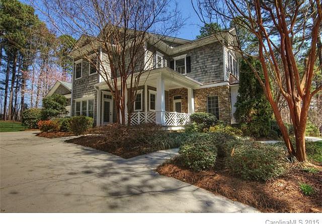 1st image of 121 Seabury Dr