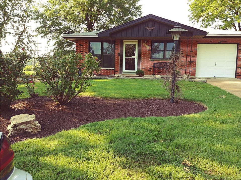 1st image of 9657 Bonton Dr