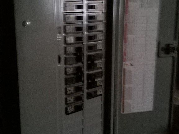 1477685_21