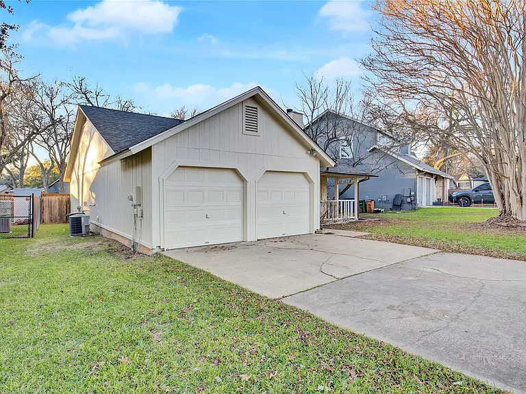 2807 Firecrest Dr — Photo 23