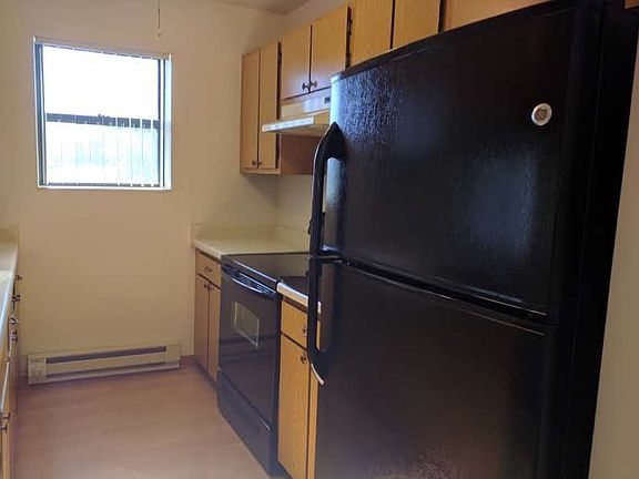 3rd image of 1209 N Winslowe Dr Unit 301